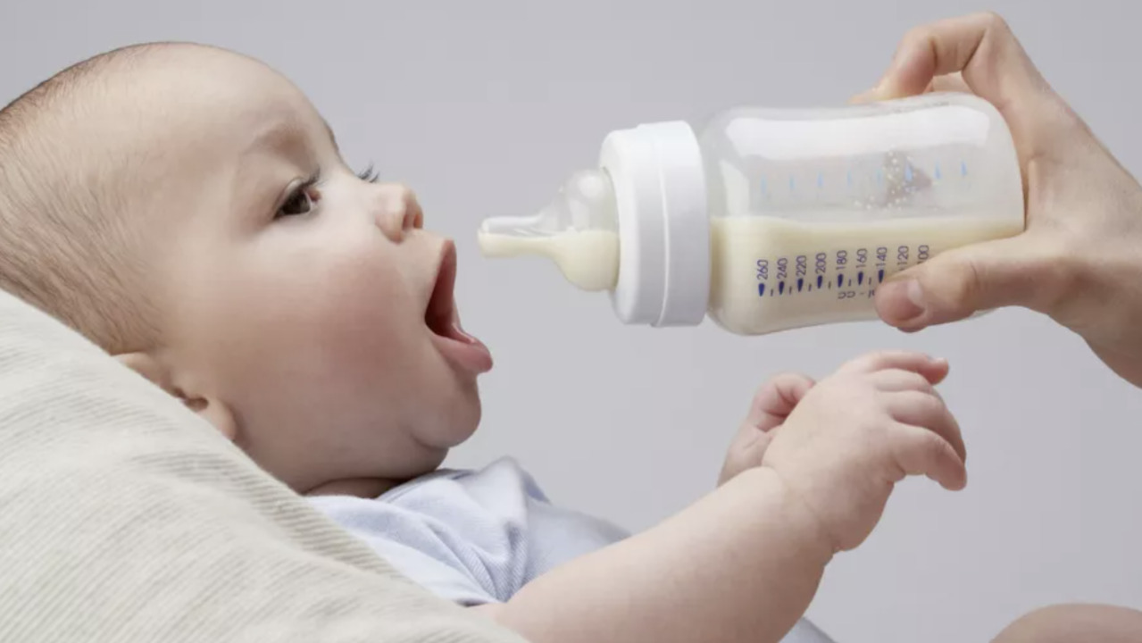 How Much Should a Newborn Eat