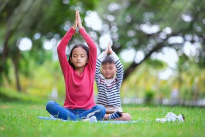 benefits-of-kids-doing-yoga